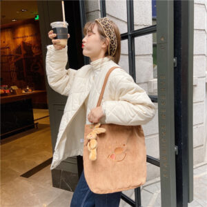 Figurine rabbit corduroy bag