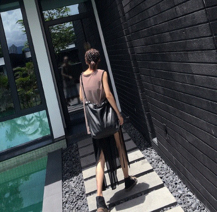 Soft leather large capacity solid color big bag - Image 5