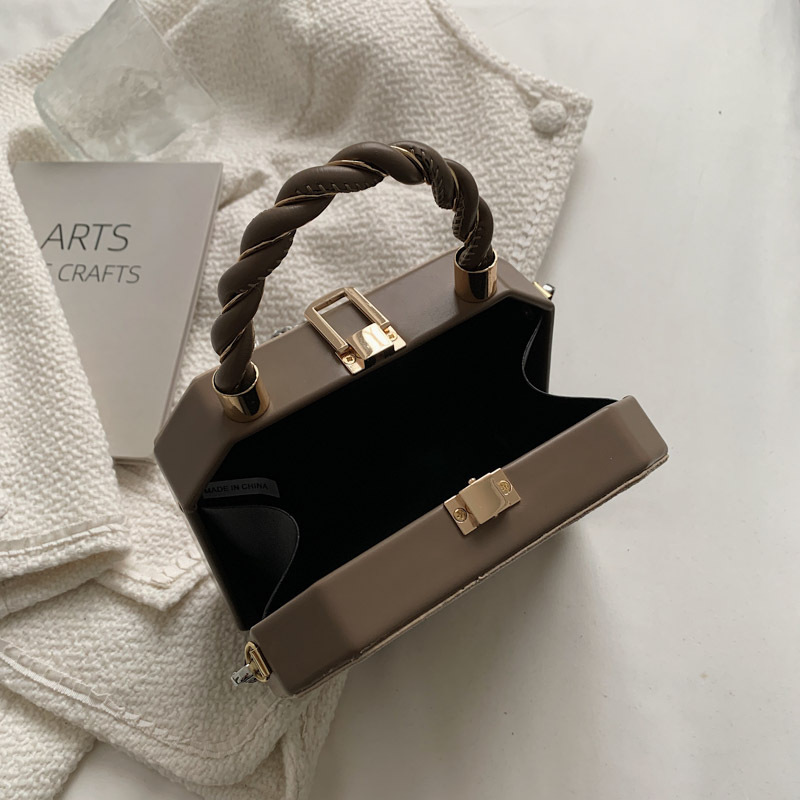 Simple Shoulder Bag Messenger Bag Metal Buckle Female Bag - Image 2