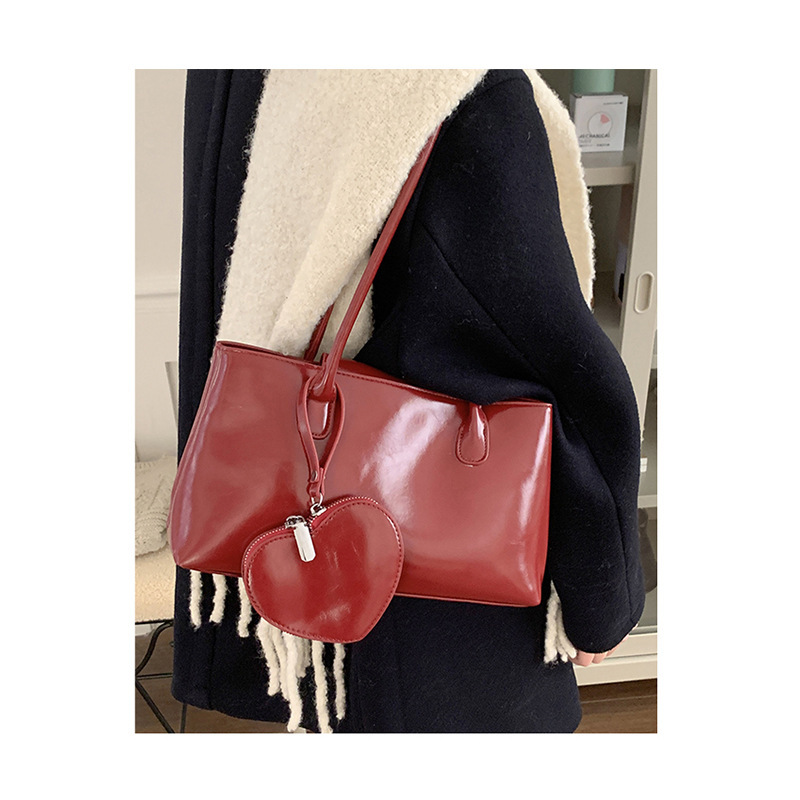 Red Love Earphone Large Capacity Long Handle Shoulder Bag - Image 4